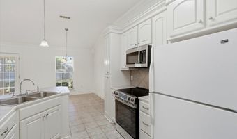 309 Greensboro Dr, Brandon, MS 39047