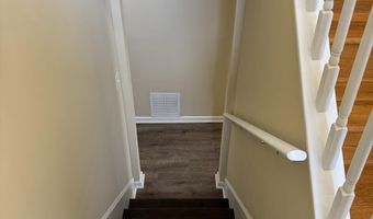 8001 HAMMOND St, Alexandria, VA 22309