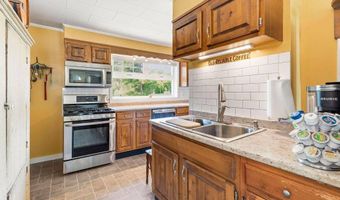 2 West Rd, Abbot, ME 04406