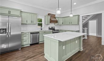 674 Dunlevie Rd, Allenhurst, GA 31301