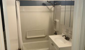 239 Old Farms Rd APT 18B, Avon, CT 06001