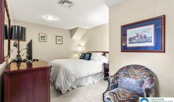 2730 Chew St, Allentown, PA 18104