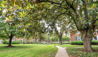 1732 QUEENS Ln 3-187, Arlington, VA 22201