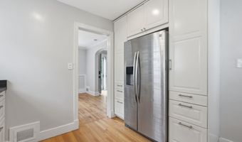 6524 27TH St N, Arlington, VA 22213