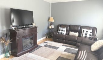 1525 Teri Ln, Algonquin, IL 60102