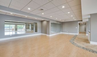 20484 Lake Rd, Abingdon, VA 24211