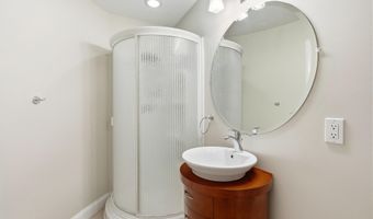 646 Compass Ave, Beachwood, NJ 08722