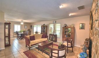 902 CRESTVIEW Dr, Auburndale, FL 33823