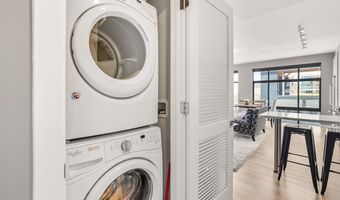 911 2ND St NE 501, Washington, DC 20002