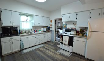 818 SE 7th Ave, Aberdeen, SD 57401