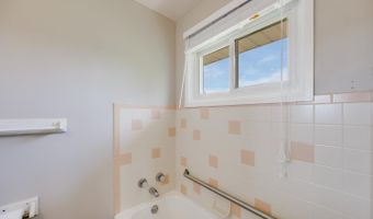 421 Country Club Dr, Batesville, IN 47006