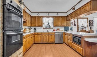 6296 Dickson Rd, Ardmore, OK 73401