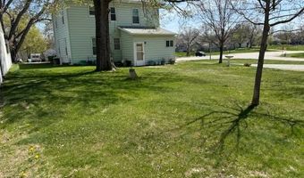 813 16th St, Aurora, NE 68818