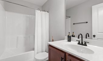 21 Cambridge Dr, Angier, NC 27501