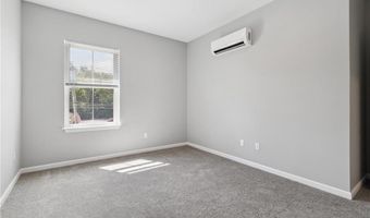 10 Steele Blvd 202, Berlin, CT 06037
