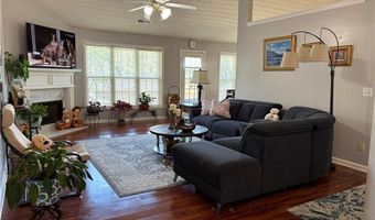3310 MCEVER PARK Cir, Acworth, GA 30101