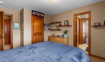 15197 Uplander St NW, Andover, MN 55304