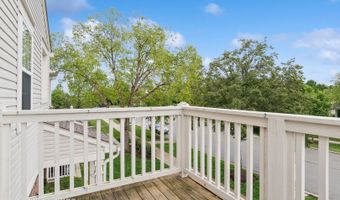 66 N Palazzo Dr, Addison, IL 60101