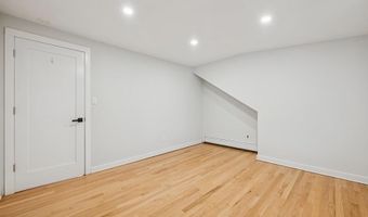 46 Purdy Ln, Amityville, NY 11795