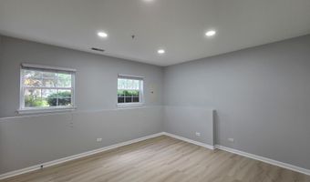 2631 N Greenwood Ave 2631, Arlington Heights, IL 60004