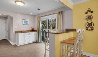 3 Waverly Pl, Aberdeen, NJ 07747