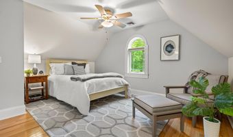 52 Hardy Rd, Bedford, NH 03110