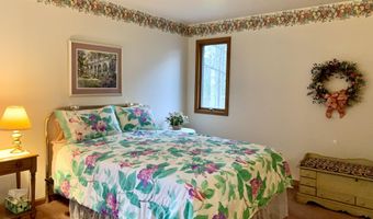 140 Anna Rd, Blakeslee, PA 18610