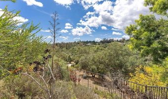 2557 Live Oak Park Rd, Fallbrook, CA 92028