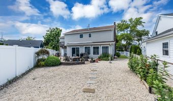 101 River Ct, Belmar, NJ 07719