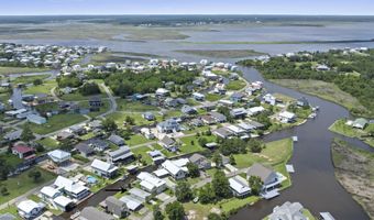 855 Dove Blvd, Bay St. Louis, MS 39520