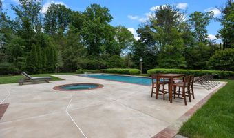 1049 MCKEAN Rd, Ambler, PA 19002