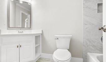 3425 Kingsland Cir, Berkeley Lake, GA 30096