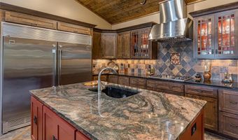 1116 Sand Lake Dr NW, Backus, MN 56435