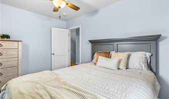 7 Jill Ct, East Providence, RI 02915