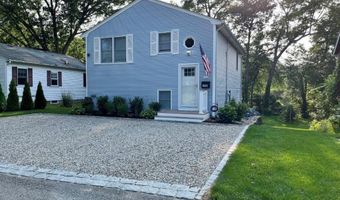 110 Winsor Ave, North Kingstown, RI 02852