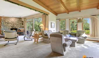 8210 Sundi Dr, Anchorage, AK 99502