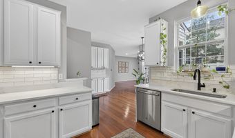 43279 RUSH RUN Ter, Ashburn, VA 20147