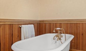 435 5th St, Ashville, AL 35953