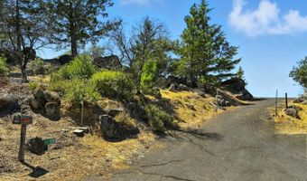 1200 Crestmont Dr, Angwin, CA 94508