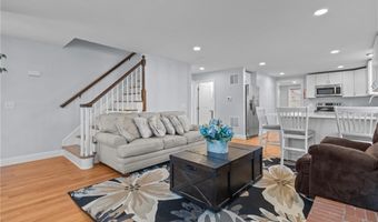 31 Swan St, North Providence, RI 02911