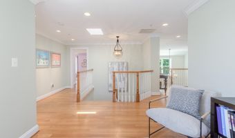 5601 VERNON Pl, Bethesda, MD 20817