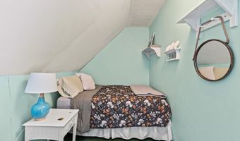 301 PRIDE FARM Rd, Falmouth, ME 04105