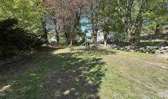 8 Main St, Bennington, NH 03442