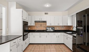 4100 DOWNING St, Annandale, VA 22003