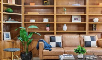 1026 Trellis Ln, Alameda, CA 94502