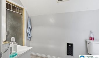 202 N 17th St D, Allentown, PA 18104