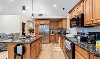 41 Dexter Rock Rd, Lincoln, RI 02865