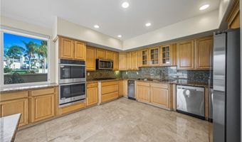 1107 Las Flores Dr, Carlsbad, CA 92008