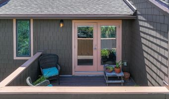 2058 BEACH Ave, Atlantic Beach, FL 32233