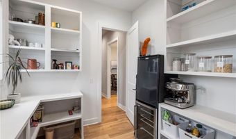 4301 S 87th Pl, Bentonville, AR 72713